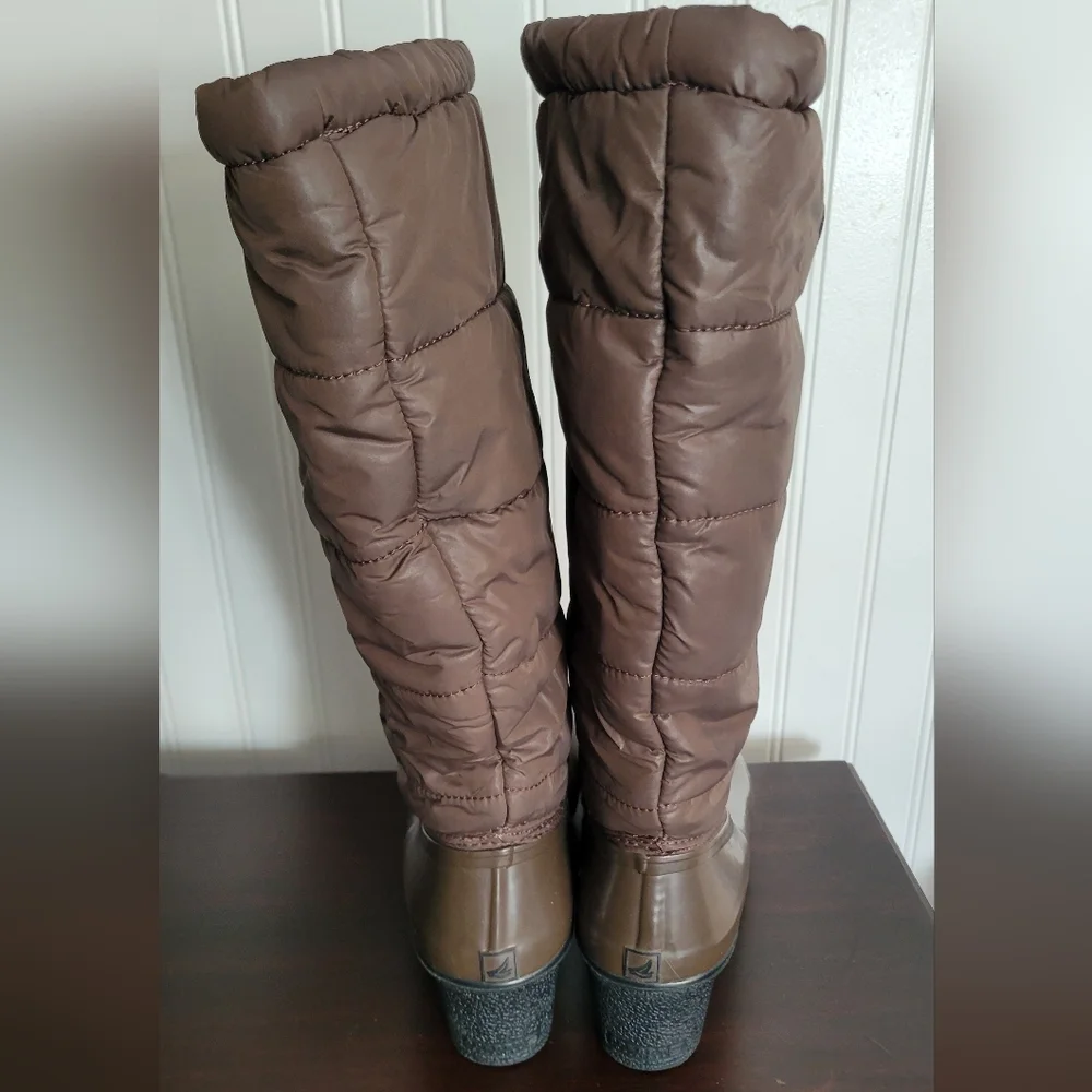 Sperry Wedge Puffer Waterproof Boots. Womans Size 10. - Picture 4 of 9